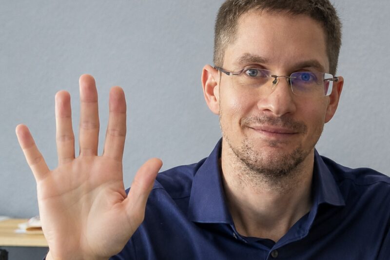 Lájk, ha te is emlékszel rá!  2 éve ment el Karsai Dániel – az ország máig nehezen tudja elhinni ezt a fájdalmas hírt.