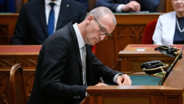 EBBEN a pillanatban robbant a hír – Tarr Zoltán megtette, menesztette a…